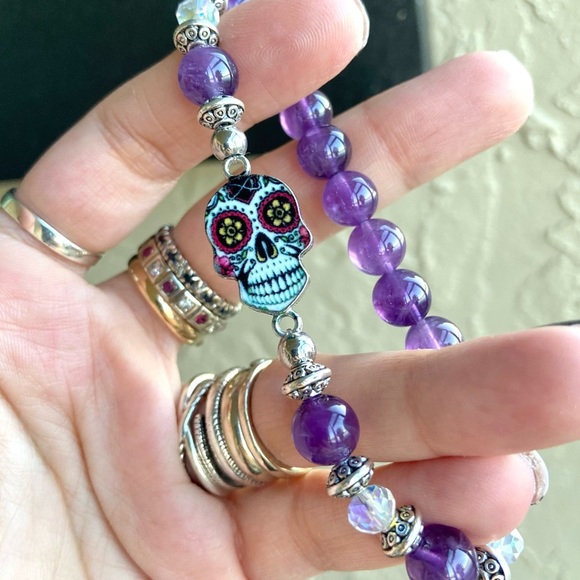 π΄β SALE ! red dot items are 2 for $25 . Bundle more than 3 and its $10 each π - Picture 13 of 15